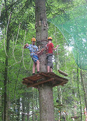 Kletterwald Prien a. Chiemsee eröffnet am 27.03.2010  (Foto. Veranstalter)